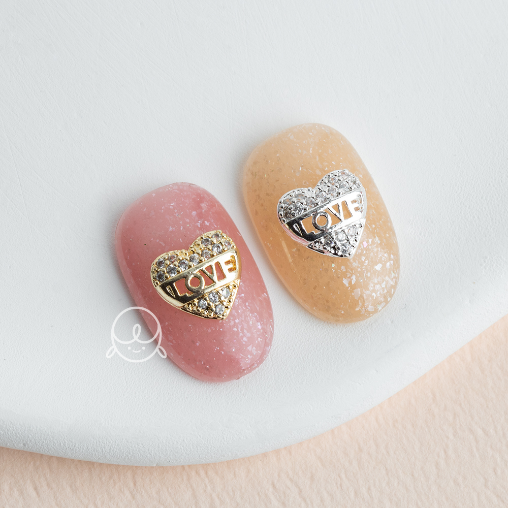 큐빅15 러브하트 네일파츠